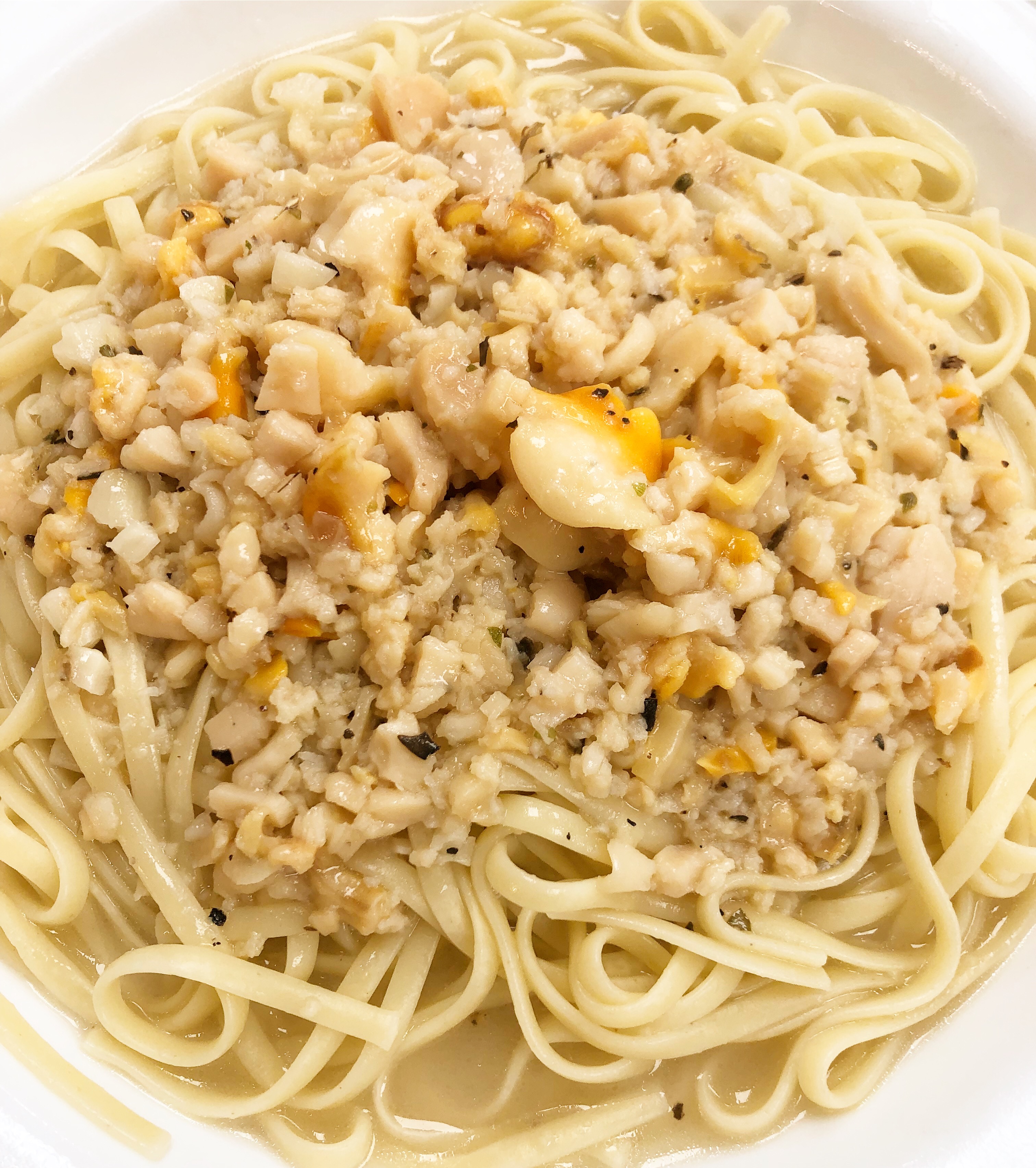 Order Linguine with Clam Sauce food online from Linwood Pizza store, Totowa on bringmethat.com