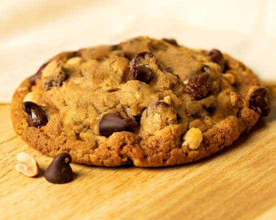 Order Peanut Butter Chocolate Chip Cookies food online from Nestlé Toll House Cookie Delivery store, Washington on bringmethat.com