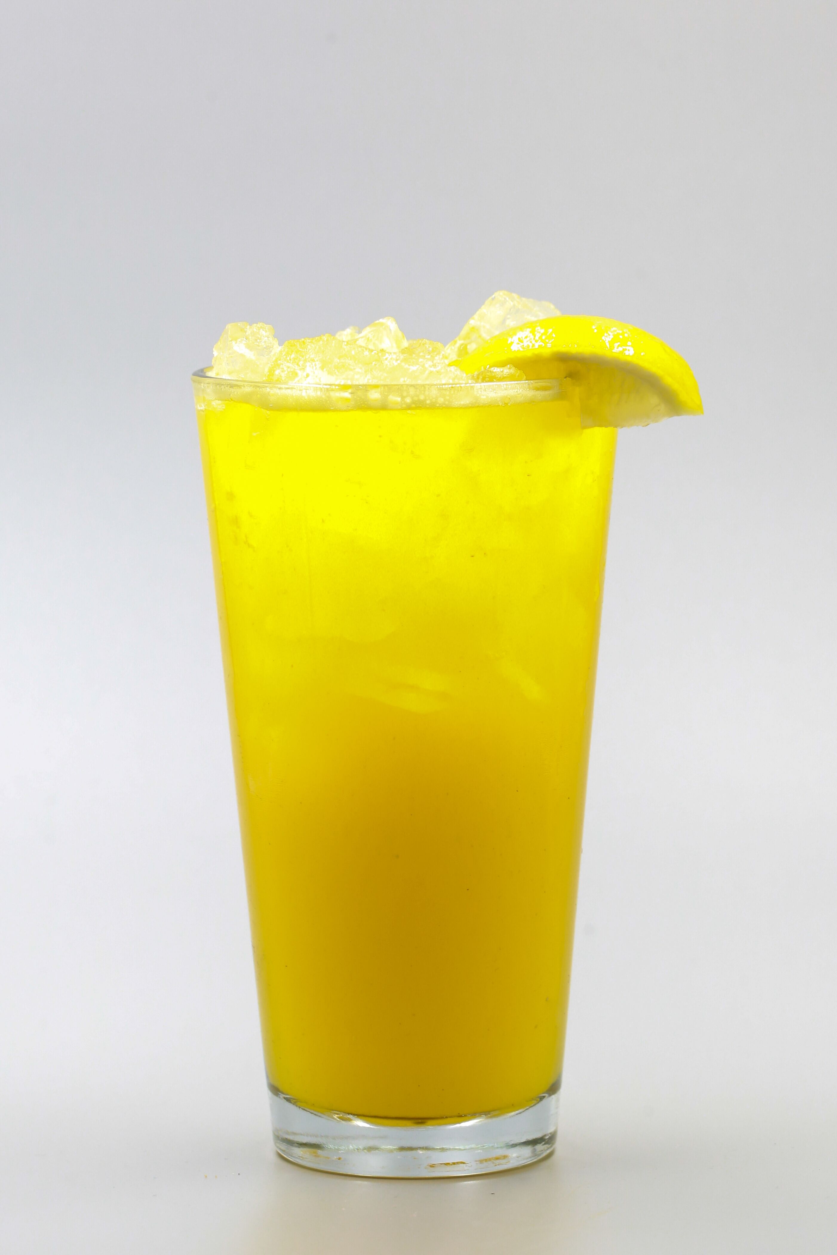 Order Turmeric Lemonade  food online from Hash House A Go Go store, Henderson on bringmethat.com