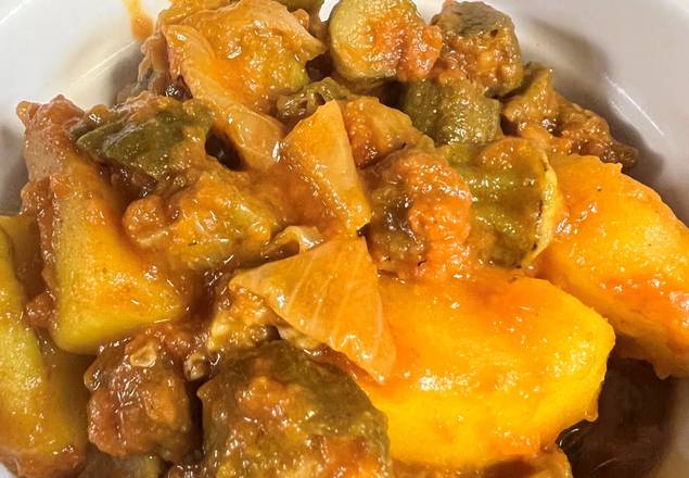 Order ALOO OKRA 8oz food online from Masala & Curry store, Nashville on bringmethat.com
