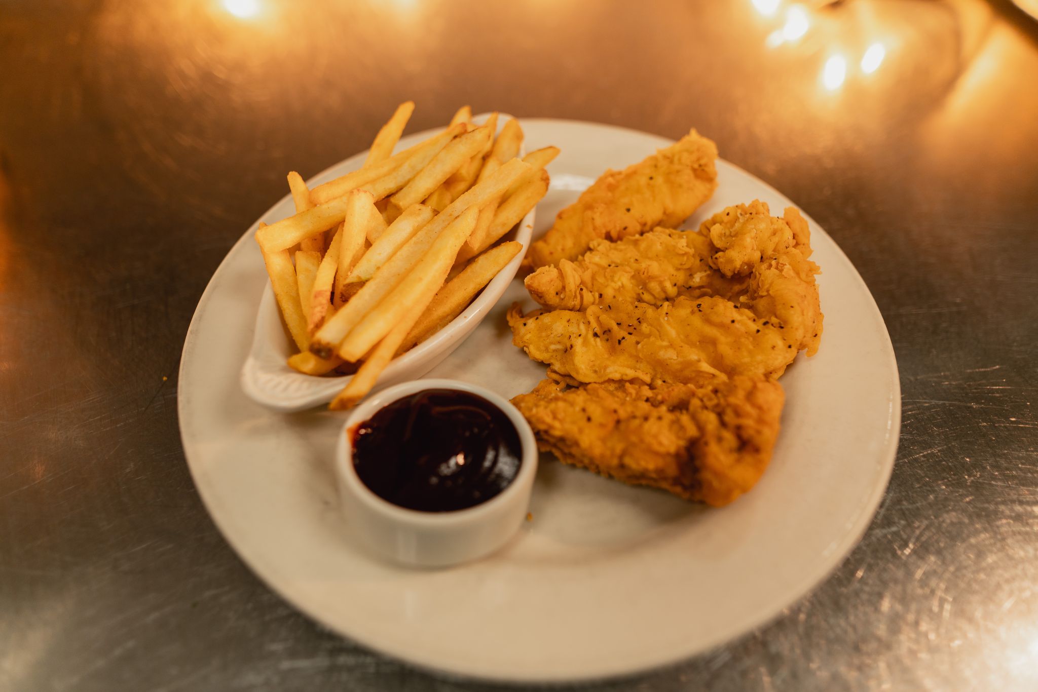 Order Chicken Tenders food online from Jaker Bar & Grill store, Pocatello on bringmethat.com