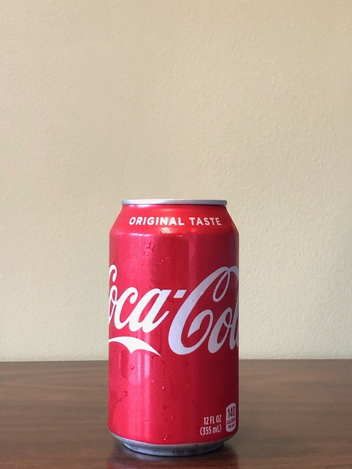Order Can of Soda 一罐汽水 food online from New Peking store, Crystal Lake on bringmethat.com