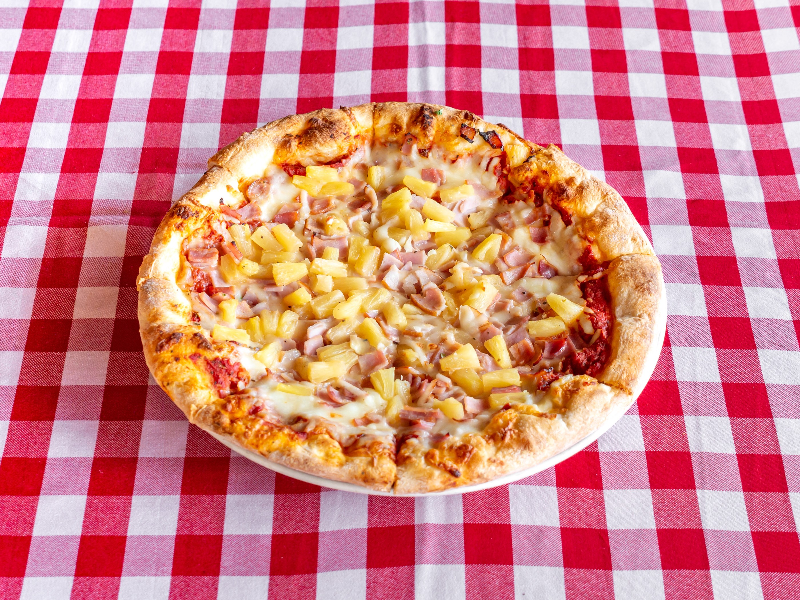 Order Retro Hawaiian Pizza food online from Giorgio store, San Jose on bringmethat.com