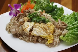 Order Papa's Noodles food online from Thai Gulf store, San Diego on bringmethat.com