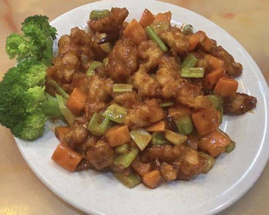 Order Kung Pao Chicken food online from Peking Chinese store, Galveston on bringmethat.com