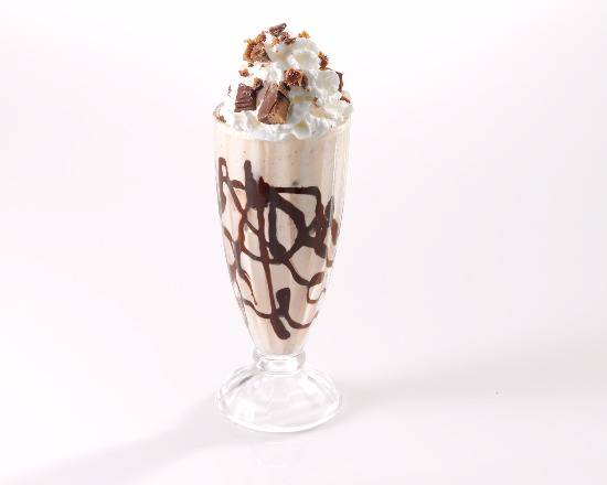 Order Shakes food online from Fuddruckers store, Palmetto Bay on bringmethat.com