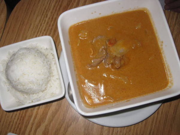 Order Massaman Curry food online from Yum thai bistro store, Redondo Beach on bringmethat.com