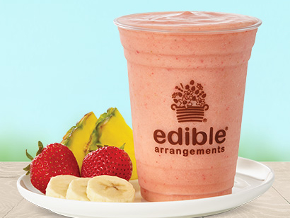 Order 16 oz. Strawberry, Pineapple and Banana Smoothie food online from Edible Arrangements store, Oak Park on bringmethat.com