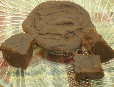 Order Fudge Bars Cream Old Time Fudge food online from Anderson Candy Shop store, Barrington on bringmethat.com