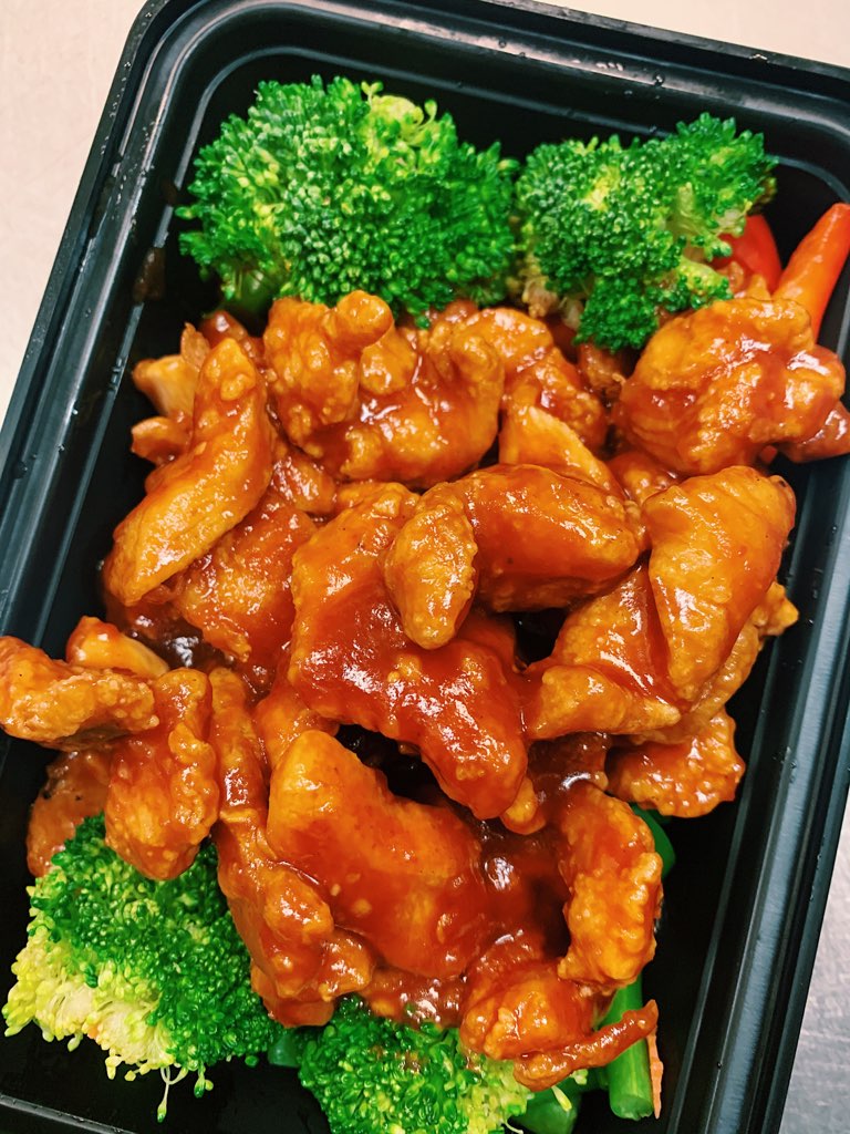 Order General Tso's Chicken Dinner food online from Orchid Thai Restaurant & Bar store, Falmouth on bringmethat.com
