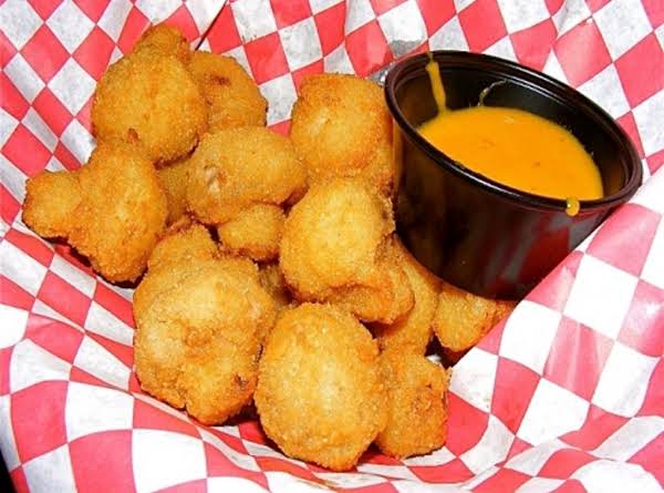 Order Fried Mushrooms food online from Two Cousins Paradise store, Paradise on bringmethat.com