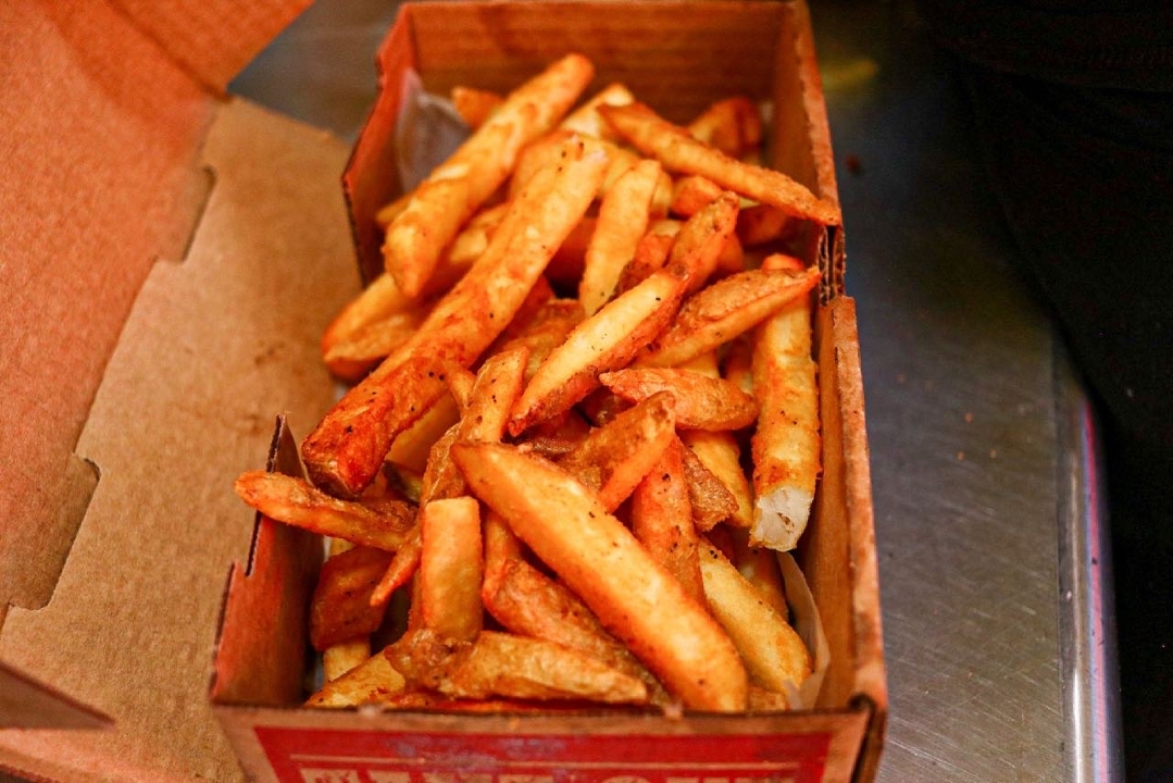 Order Fries food online from Sassy Bird store, Lancaster on bringmethat.com