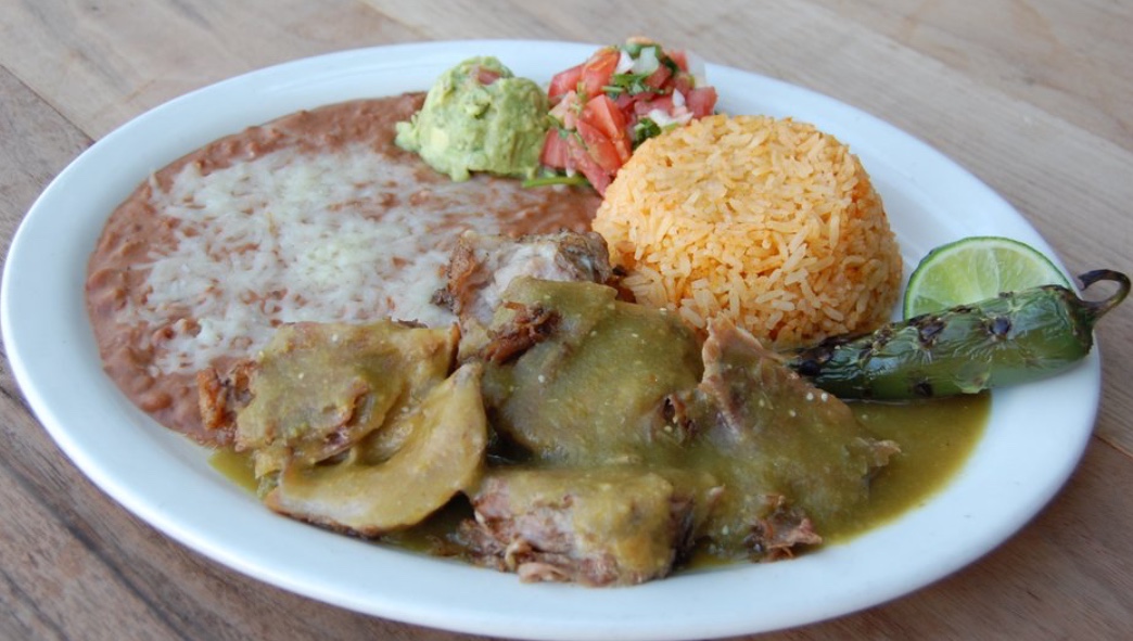 Order Chile Verde Combo food online from Casa Pasilla Mexican Kitchen store, Valencia on bringmethat.com