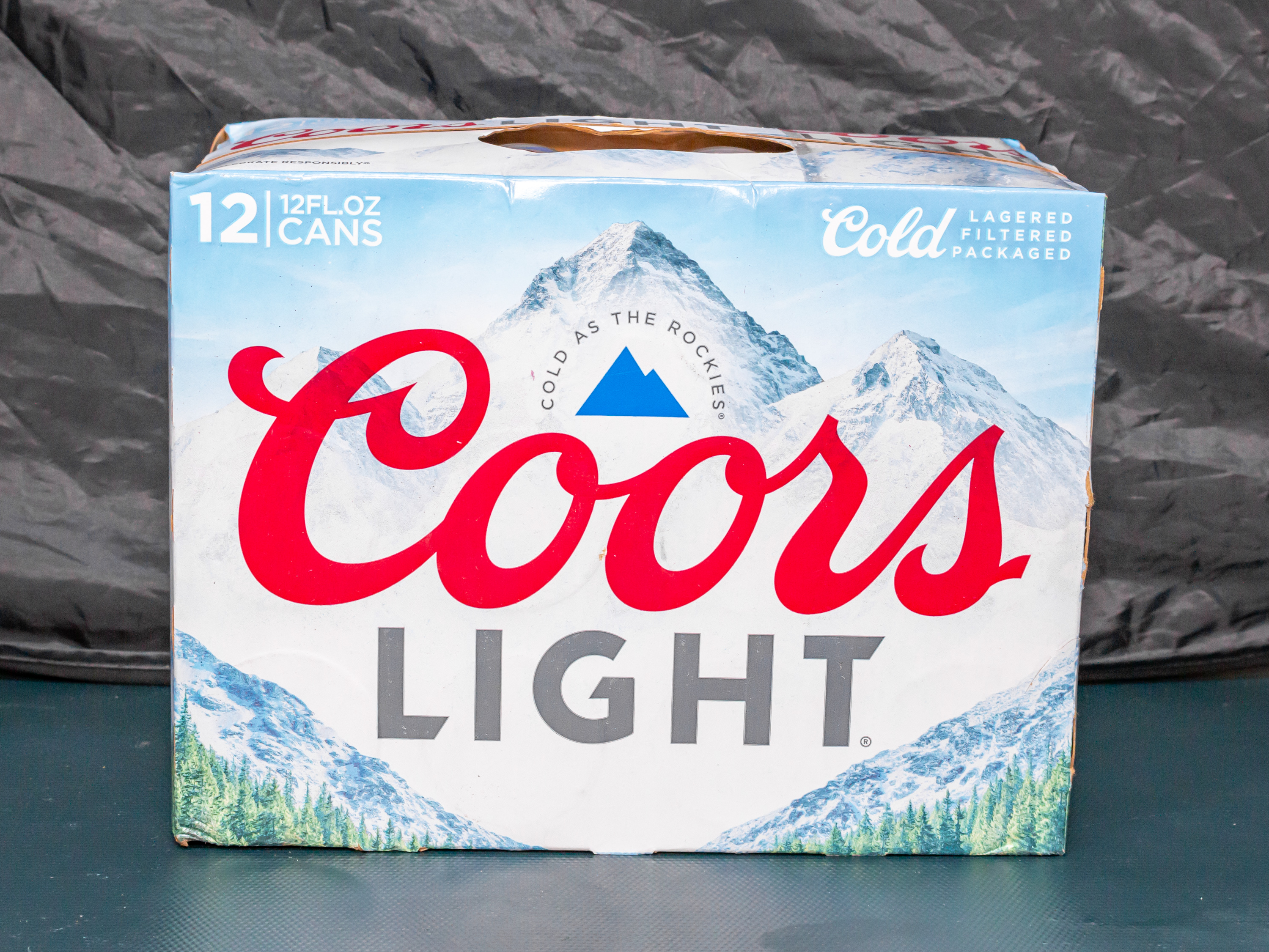 Order 12 Pack of Canned  Coors Light, Beer  food online from Vintage Wine & Spirits store, Barrington on bringmethat.com