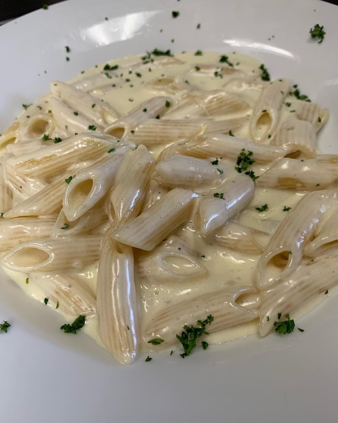 Order Pasta Alfredo - Pasta food online from Linda's Pizza & Restaurant store, Manchester Township on bringmethat.com