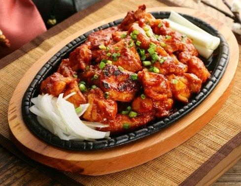 Order H-26. Spicy Chicken Bulgogi (닭불고기/辣味烤鸡) food online from Restaurant Namsan store, Los Angeles on bringmethat.com