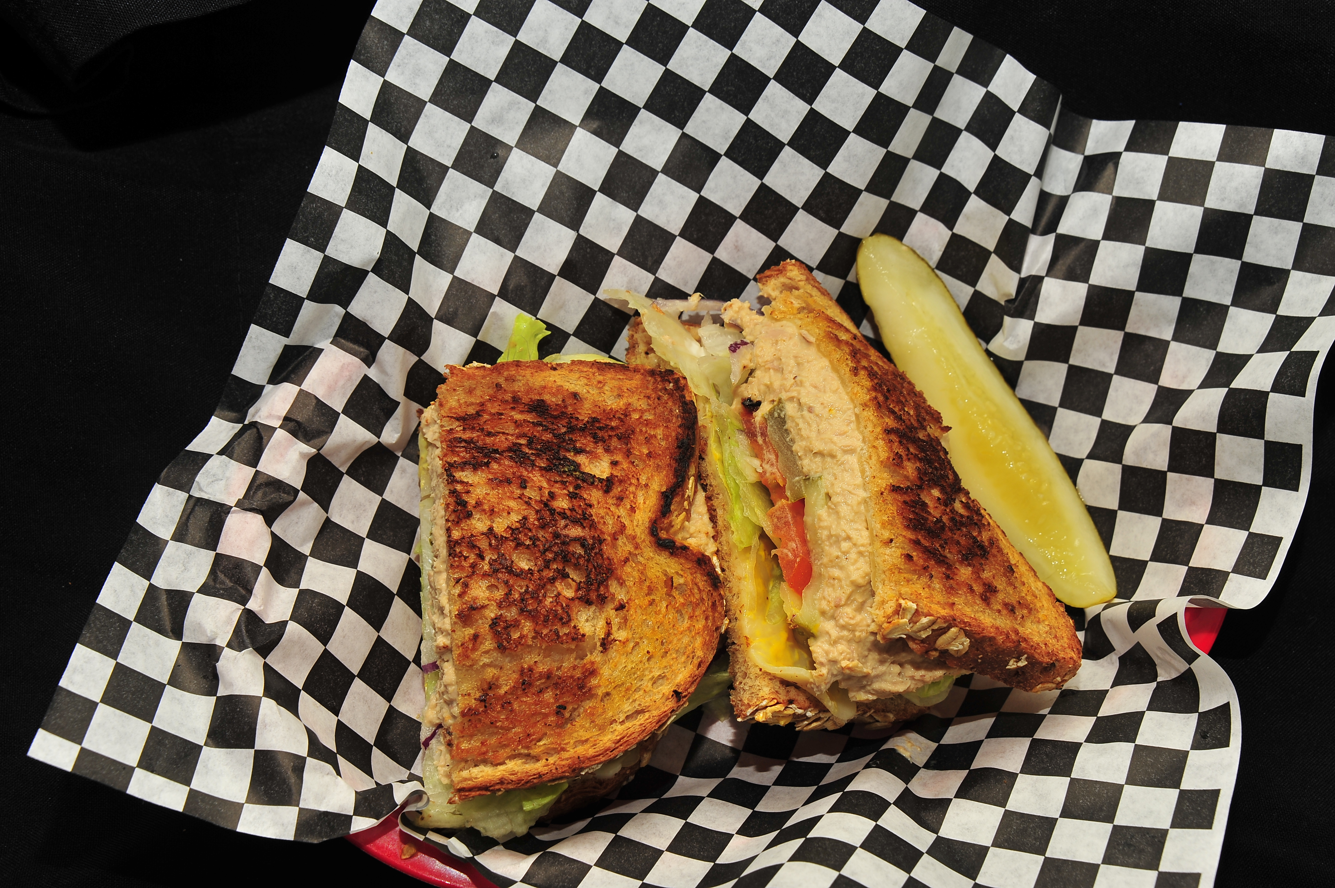 Order Tuna Melt Sandwich food online from Plaza Gourmet Delicatessen store, Foster City on bringmethat.com