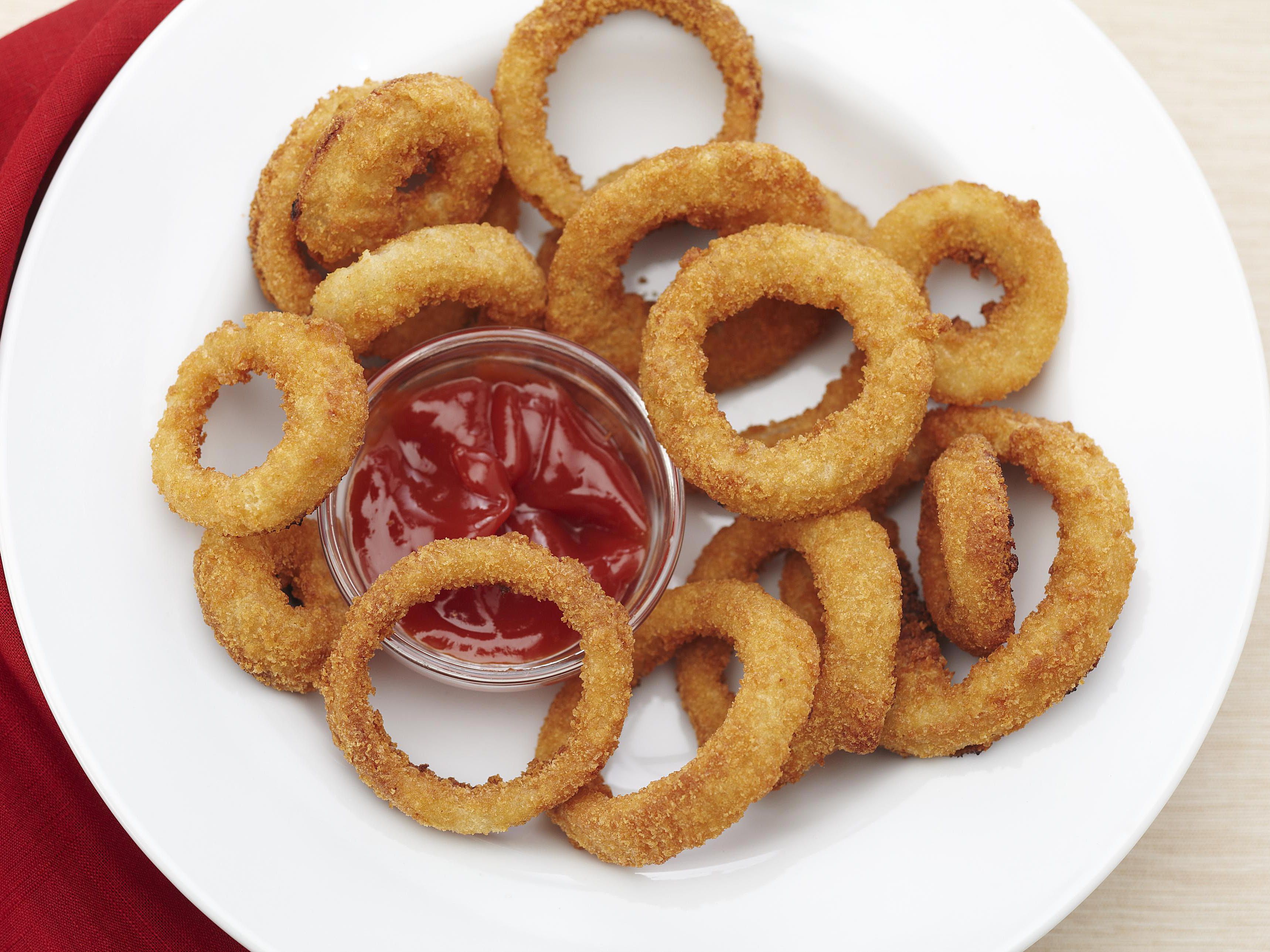 Order Onion Rings food online from Tommy's Deli store, White Plains on bringmethat.com