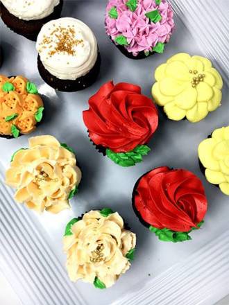Order Floral Bouquet (12 pcs) (Designs May Vary) food online from Fate Cakes store, Gahanna on bringmethat.com