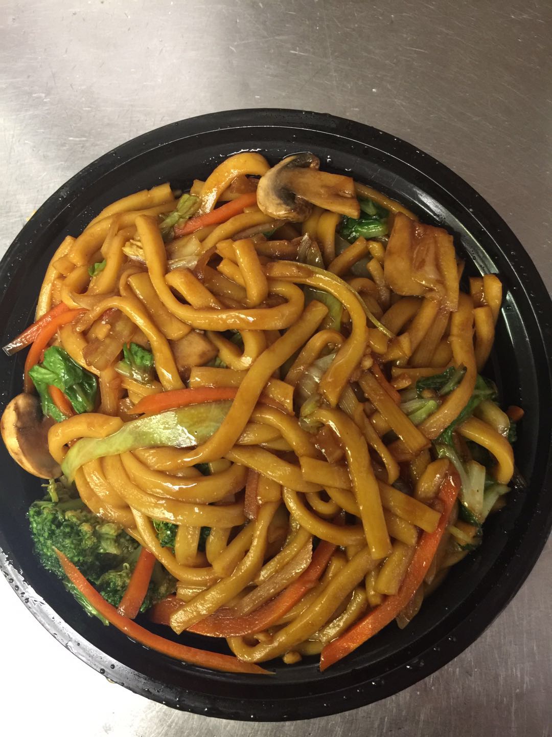 Order 44. Vegetable Lo Mein food online from Great Wall store, Rock Island on bringmethat.com