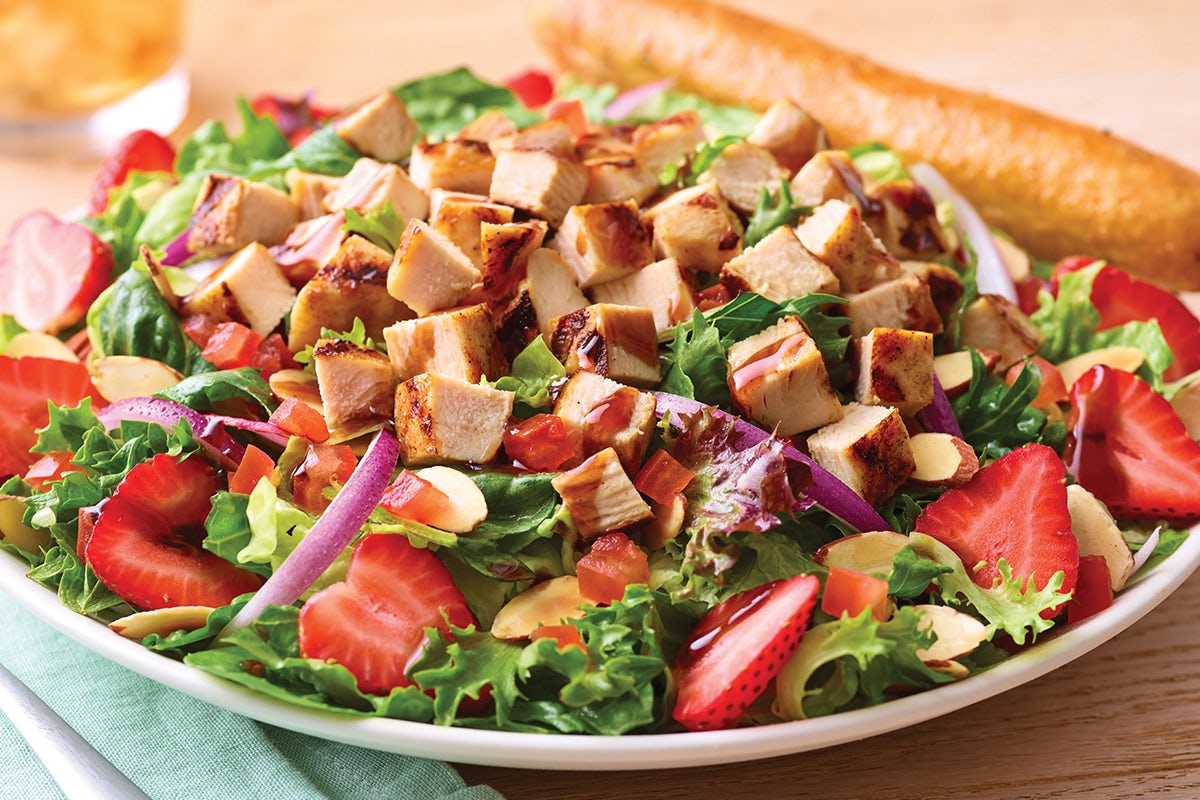 Order Strawberry Balsamic Chicken Salad food online from Applebee's store, Lima on bringmethat.com