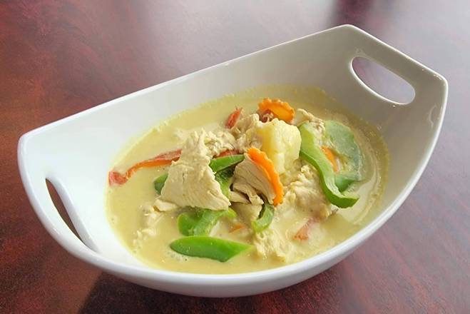 Order Yellow Curry food online from Pakayor store, Billings on bringmethat.com