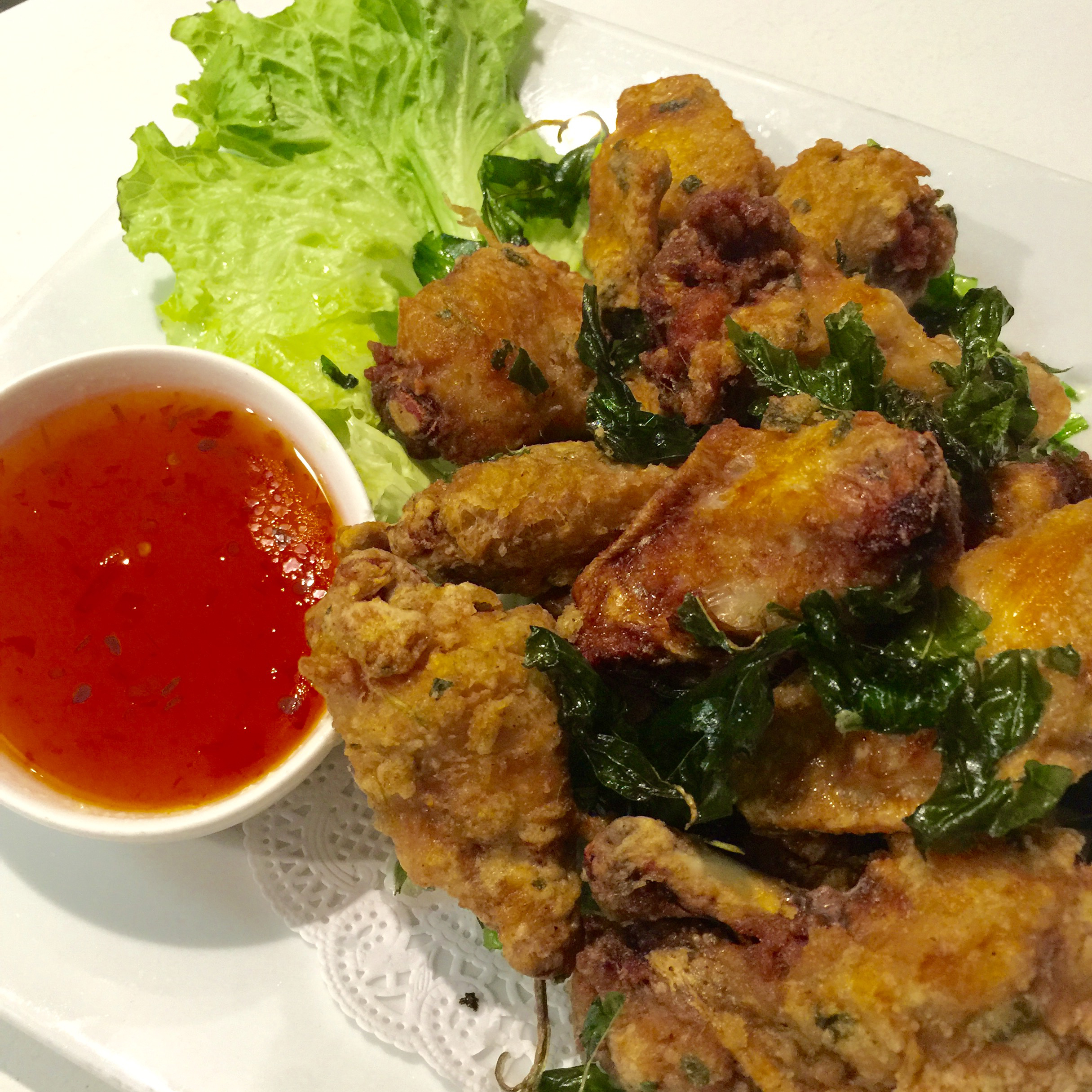 Order Basil Chicken Wings food online from Ing Doi Thai Kitchen store, Saugus on bringmethat.com
