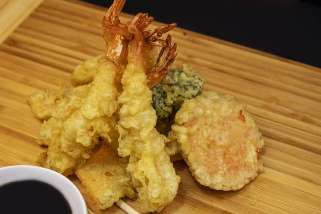 Order Shrimp Tempura food online from Blue Fish Sushi & Teriyaki store, Huntington Park on bringmethat.com
