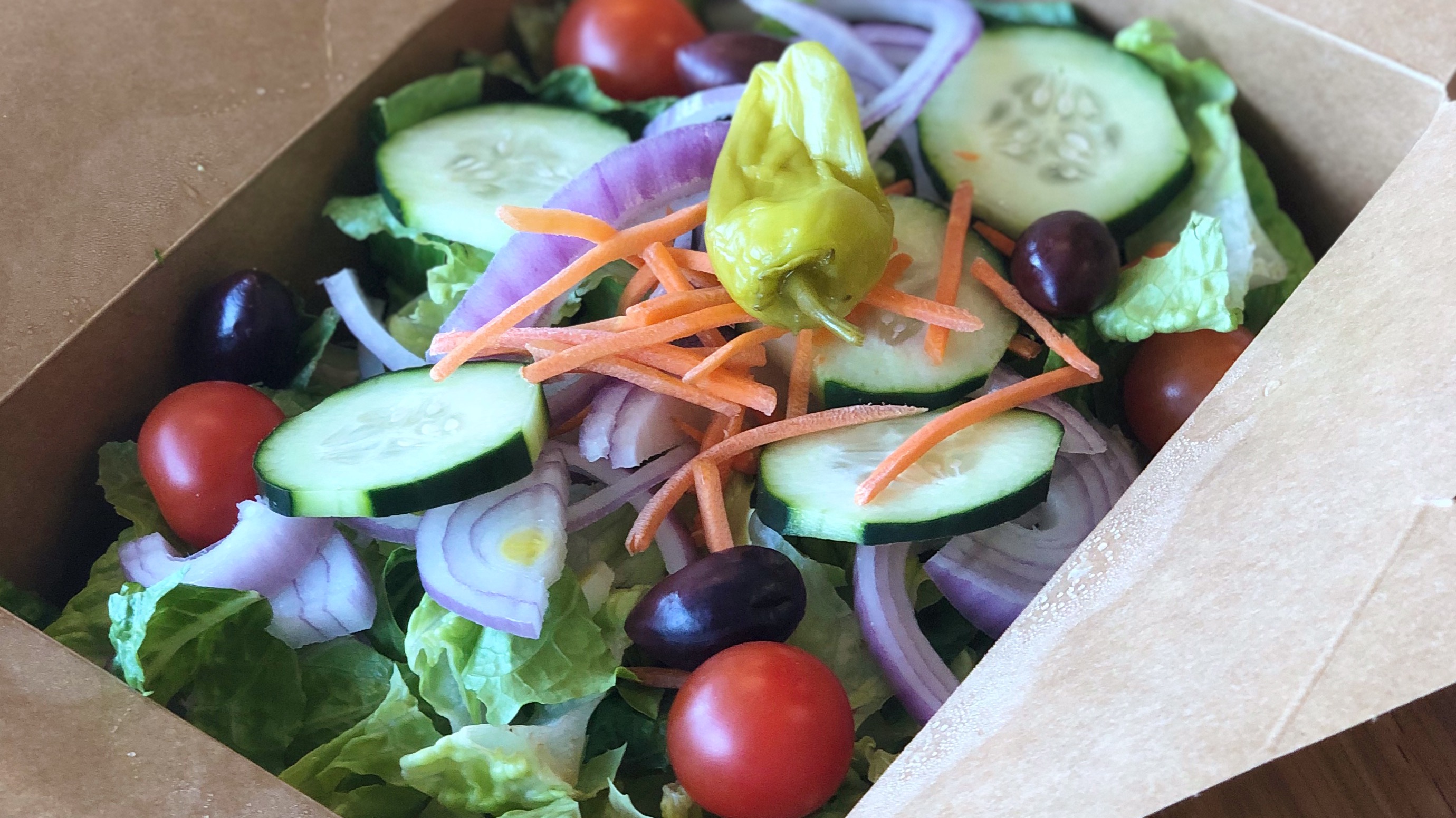 Order Garden Salad food online from 4 Corners Pizza store, Newton Highlands on bringmethat.com