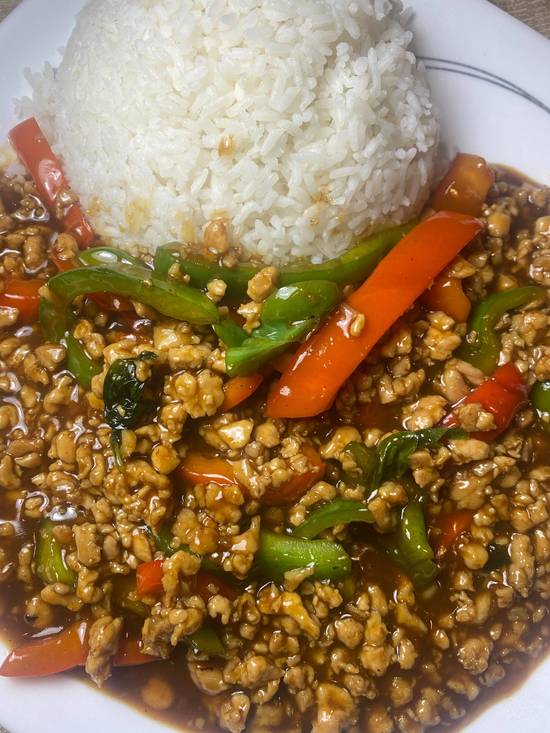 Order Pad Kee Mao (Minced Chicken) food online from Bangkok Cuisine store, Roseville on bringmethat.com