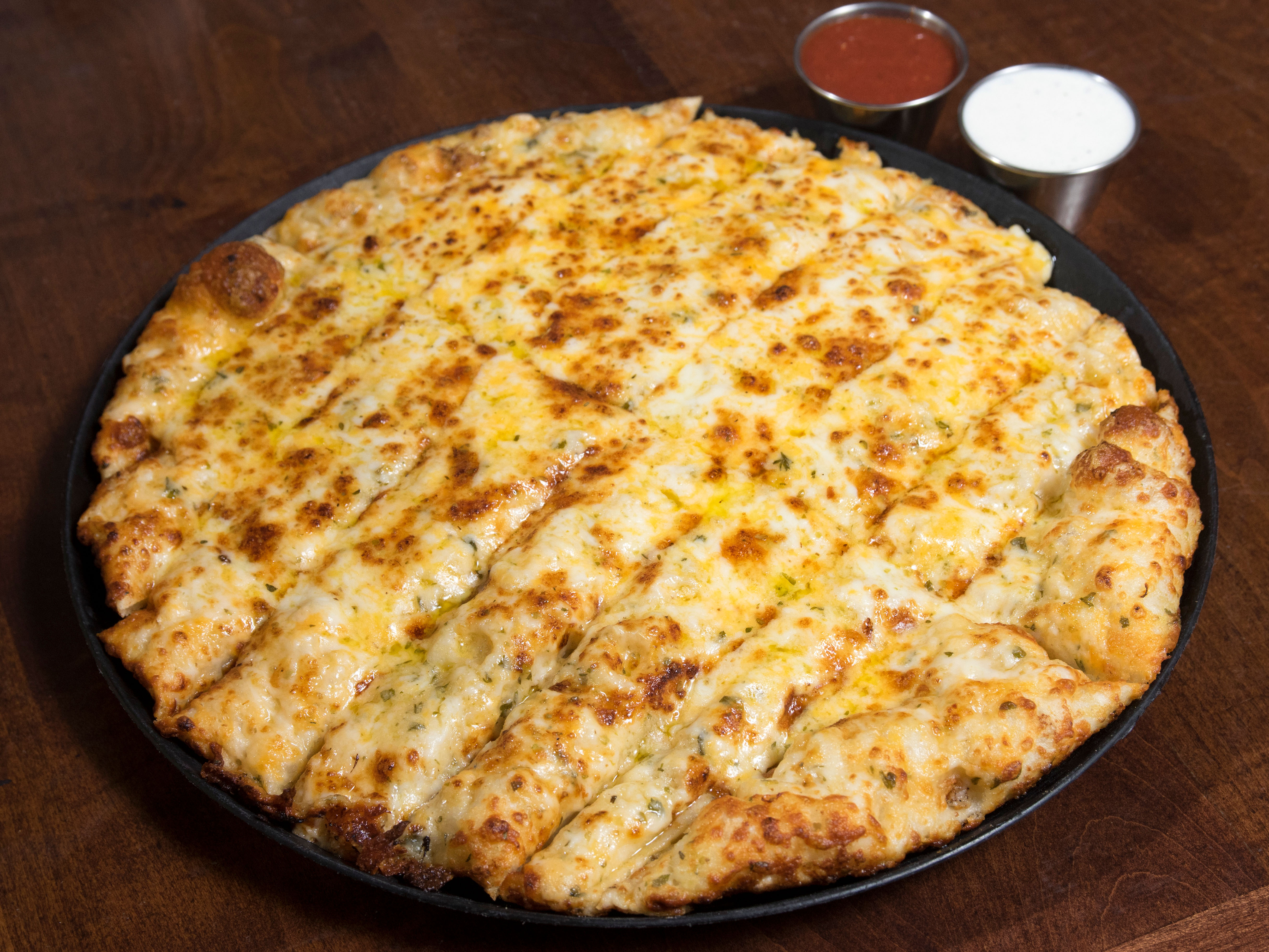 Order Cheesy Breadsticks food online from Lamppost Pizza store, Vista on bringmethat.com
