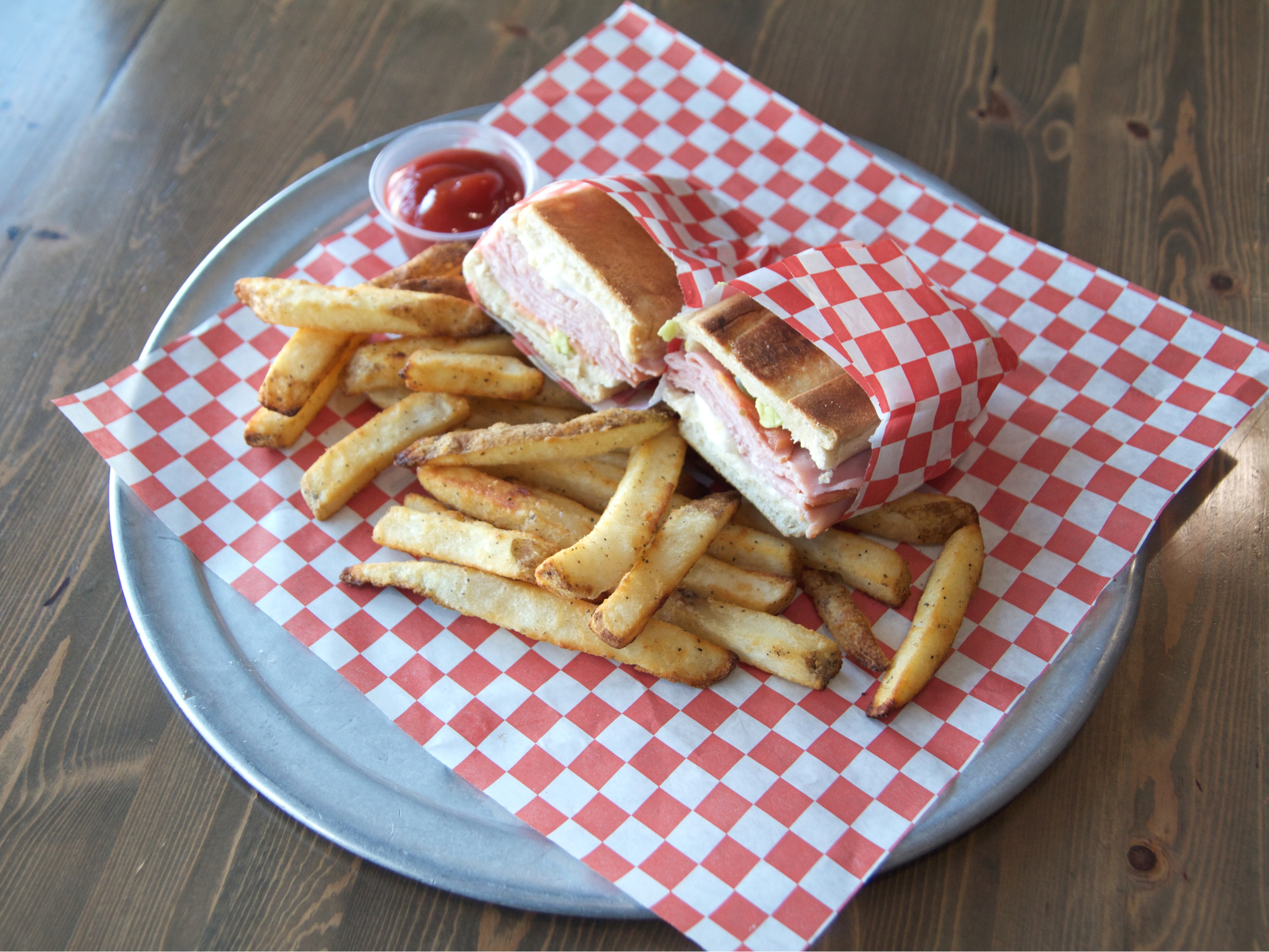 Order Ham sandwich with fries food online from Rico Pizza store, Turlock on bringmethat.com