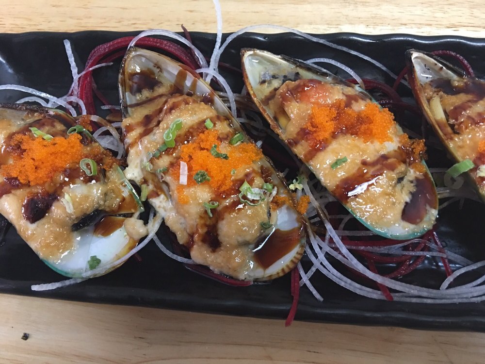 Order Baked Green Mussel food online from Akari Japanese Restaurant store, Plano on bringmethat.com