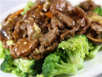 Order Beef with American Broccoli food online from Minghin Cuisine - Streeterville store, Chicago on bringmethat.com