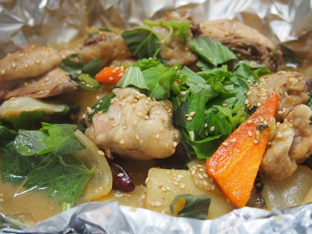 Order C-5. Braised Chicken in Soy Sauce (간장찜닭/酱油炖鸡) food online from Restaurant Namsan store, Los Angeles on bringmethat.com