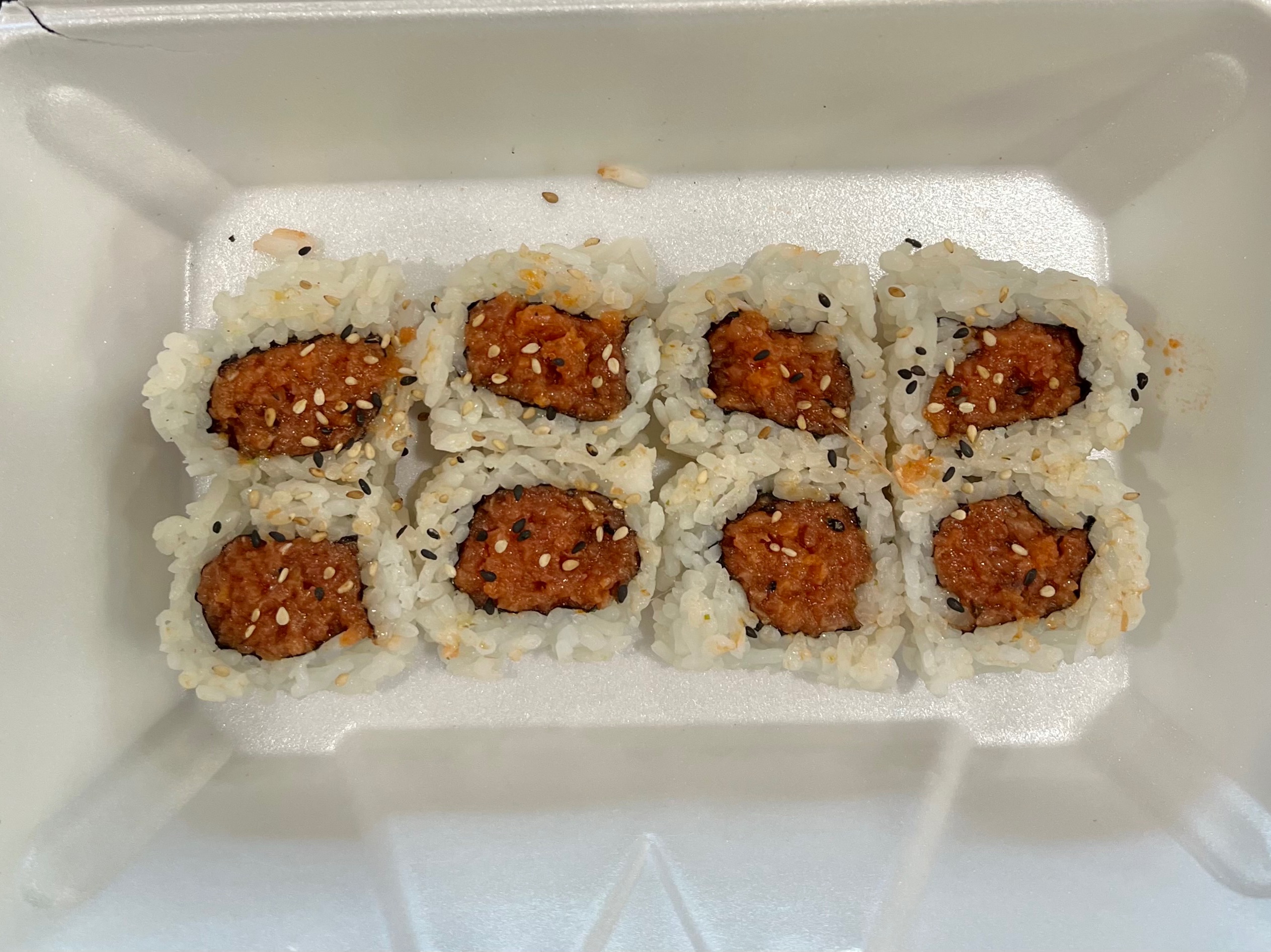 Order Spicy Tuna Roll food online from U Sushi & Grill store, Huntington Beach on bringmethat.com