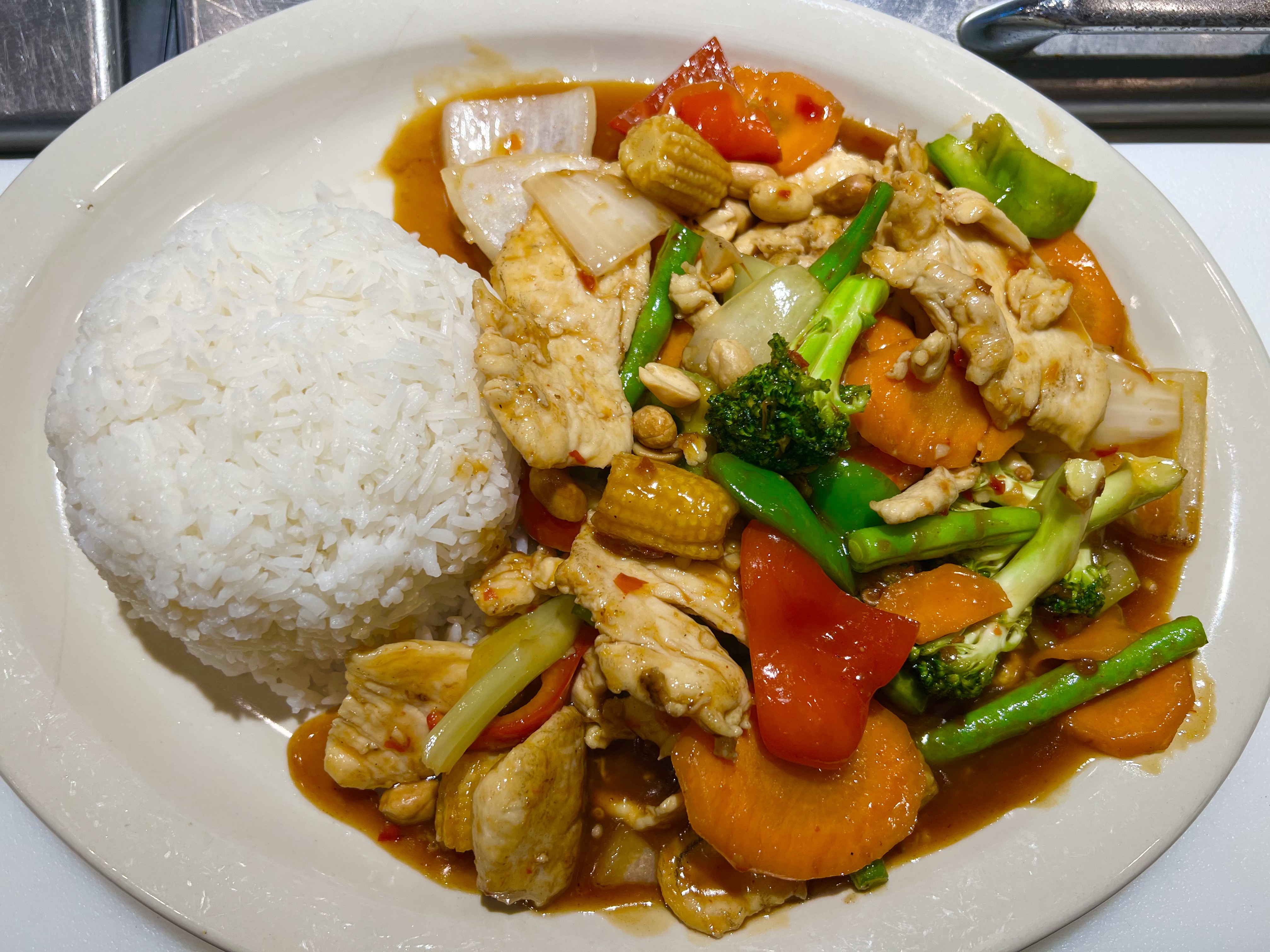 Order Kung Pao Chicken food online from Rice & Noodles Chinese Kitchen store, Bellevue on bringmethat.com