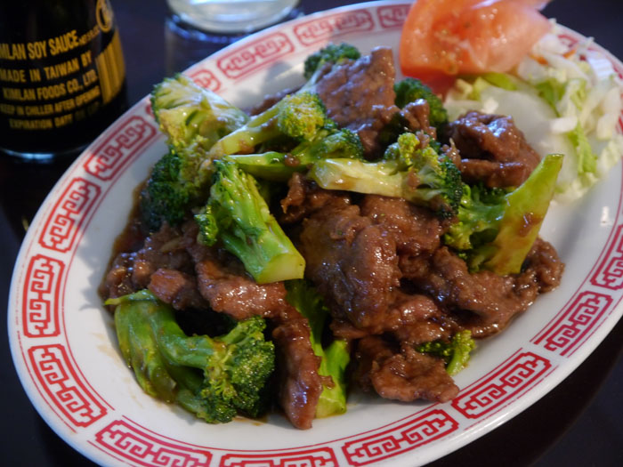 Order 30. Beef with Broccoli food online from Oriental Express store, Old Forge on bringmethat.com