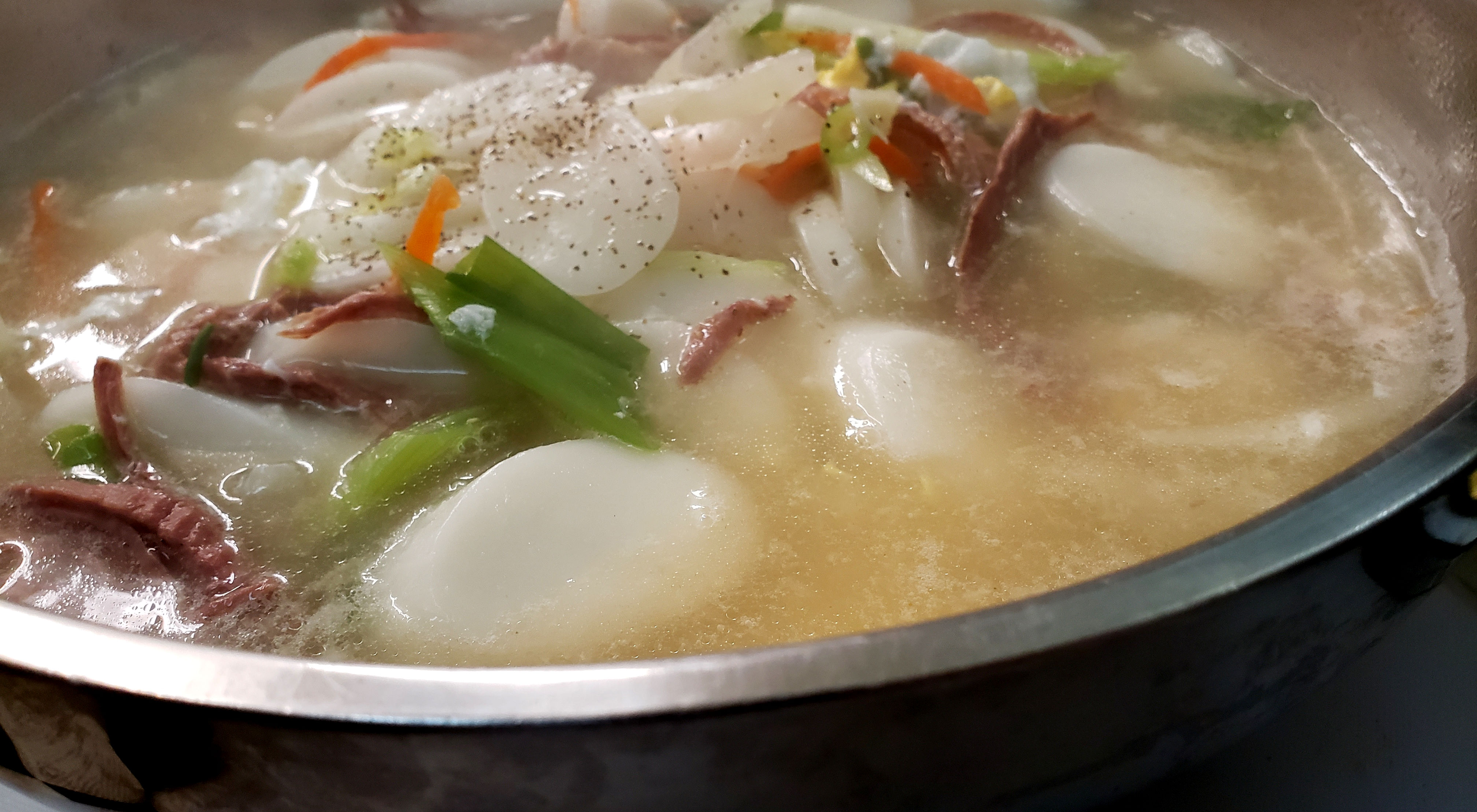 Order Tteok Guk food online from Seoul Fusion store, Kennewick on bringmethat.com