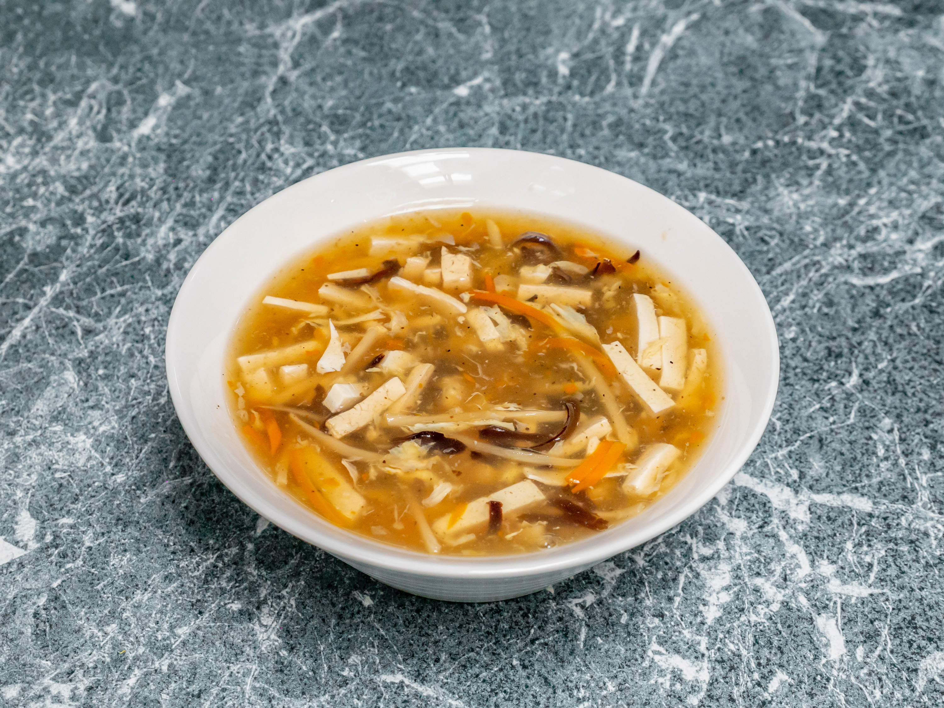 Order Hot & Sour Soup food online from Hot Wok Bistro store, San Mateo on bringmethat.com
