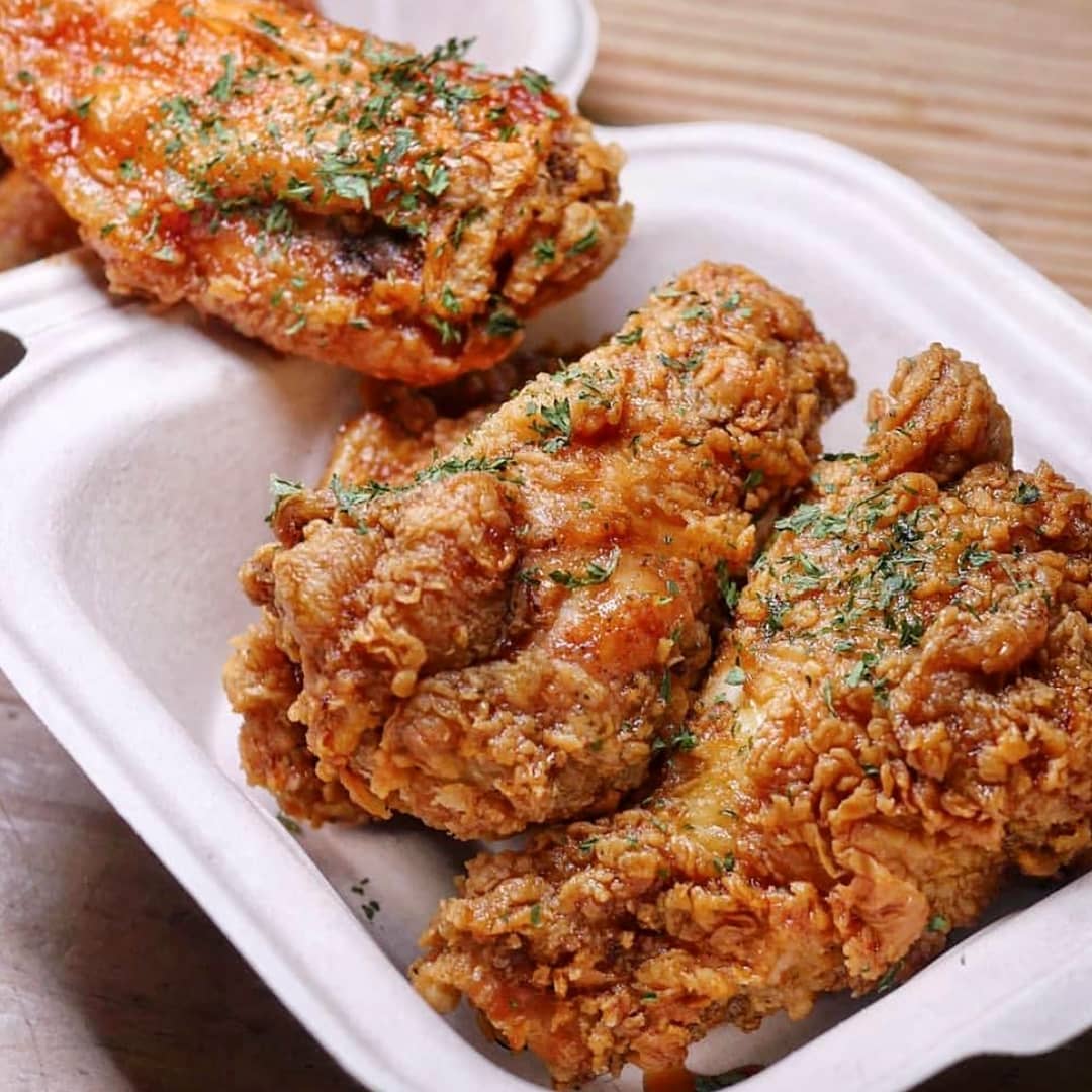 Order Korean Signature Wings food online from Chick and Buns store, New York on bringmethat.com