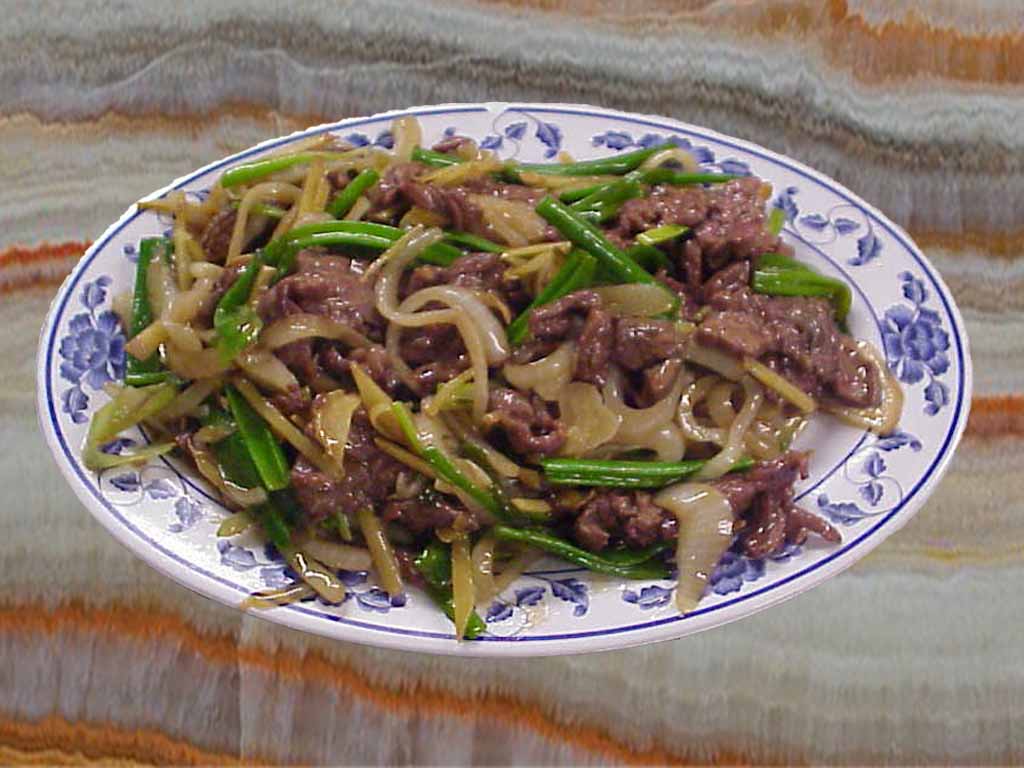 Order 515. Beef with Ginger and Onion food online from San Sun store, San Francisco on bringmethat.com