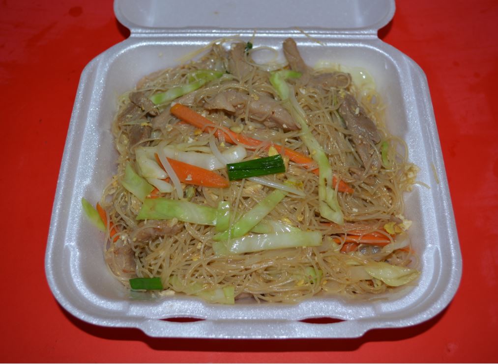 Order N5. Rice Noodles with Pork food online from Canton Express store, Plano on bringmethat.com
