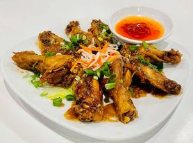 Order A4. Chicken Wings Lunch food online from Boba Tea Cafe store, Niagara Falls on bringmethat.com