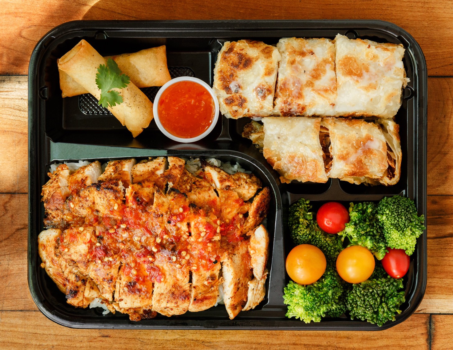 Order Sweet & Sour Chicken Bento Box food online from Herbs Thai Bistro store, New York on bringmethat.com