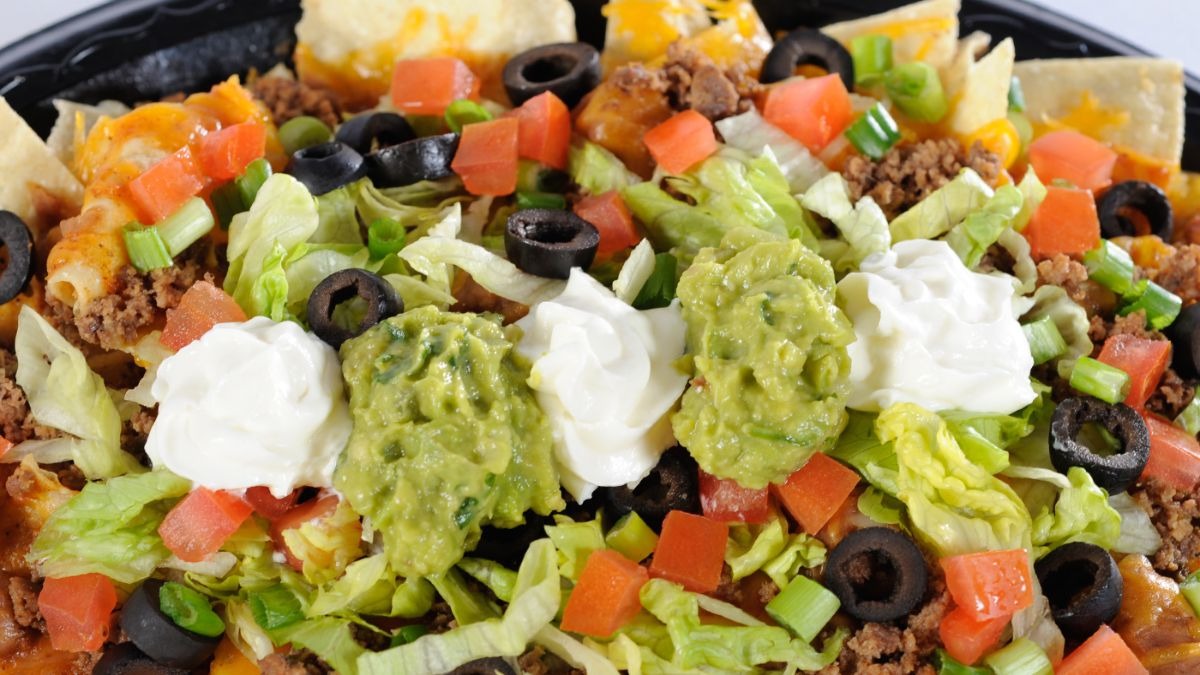 Order Nacho food online from Amigos/Kings Classic store, Lincoln on bringmethat.com