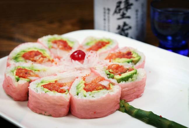 Order 8.American Dream Roll food online from Style Sushi store, Union on bringmethat.com