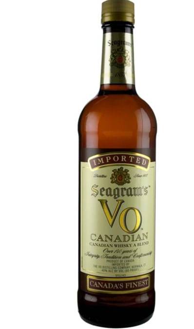 Order Seagram's VO Canadian Whisky | 750 ml Bottle food online from Windy City Liquor Market store, El Cajon on bringmethat.com