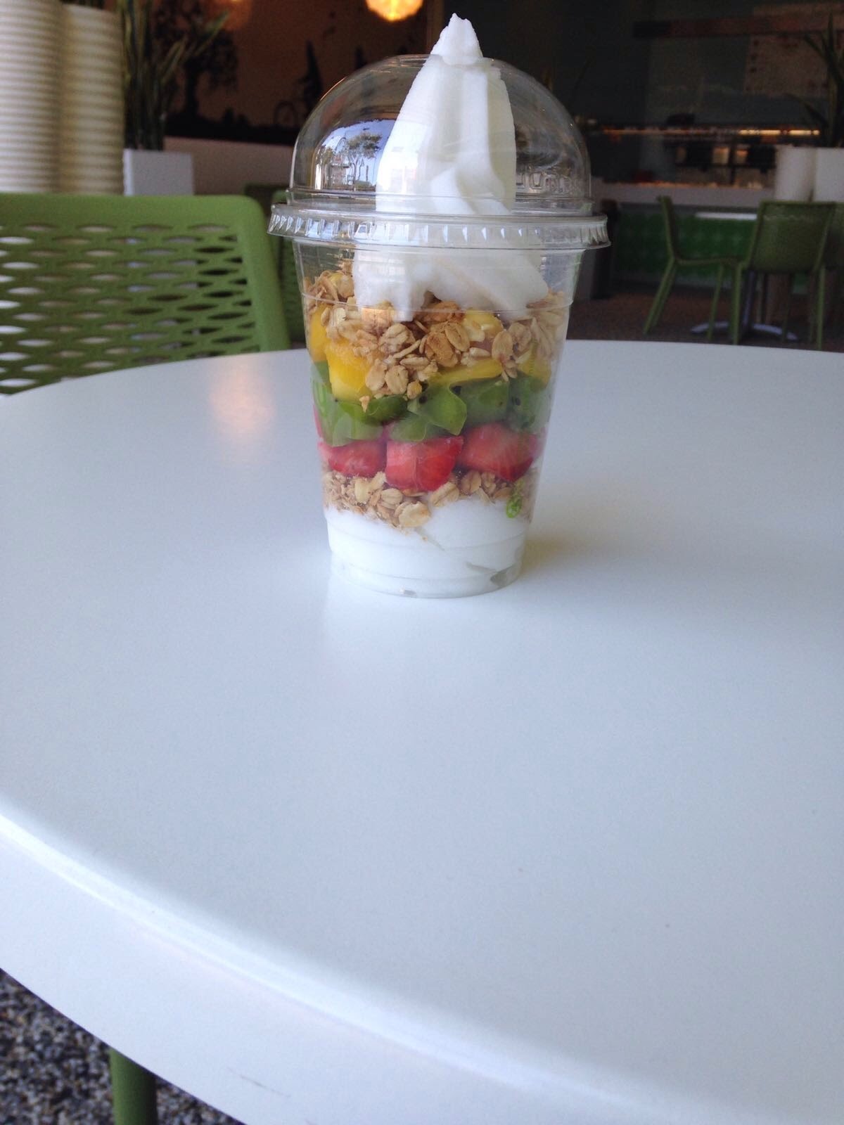 Order Parfiat food online from Pinkberry store, Culver City on bringmethat.com