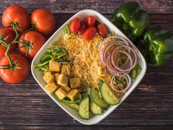 Order Garden Salad - Salad food online from Pats Pizzeria store, Lindenwold on bringmethat.com